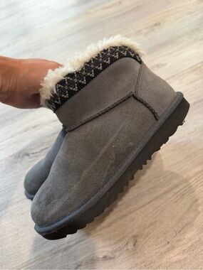 Plush Lined Gray big kids Ankle uggs